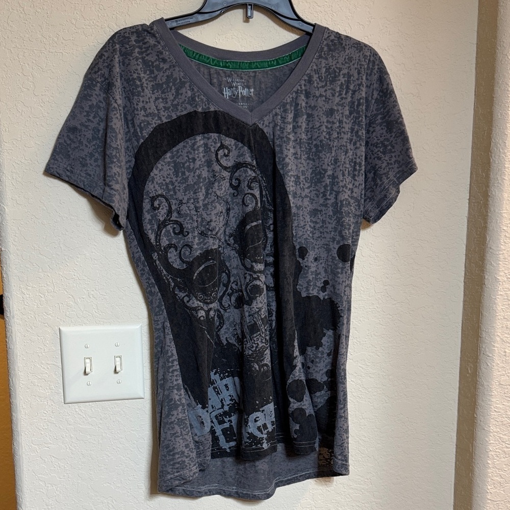 Universal Studios Harry Potter Gray Graphic V-Neck T-Shirt Size 2XL